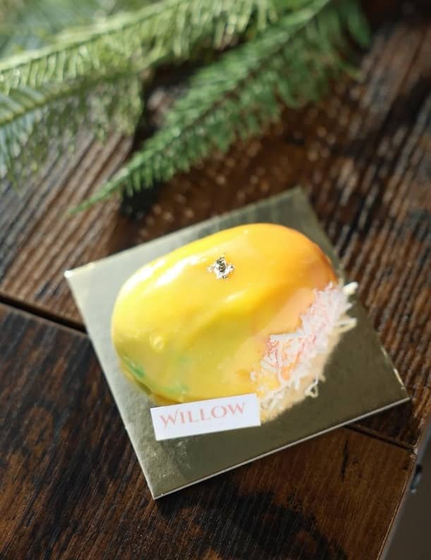 mango mousse cake